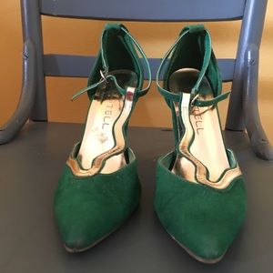 Green and Gold heels